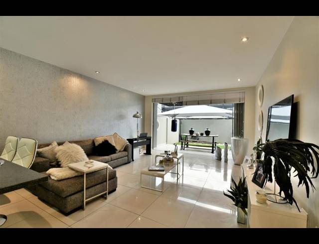 1 BEDROOM APARTMENT FOR SALE IN MORNINGSIDE